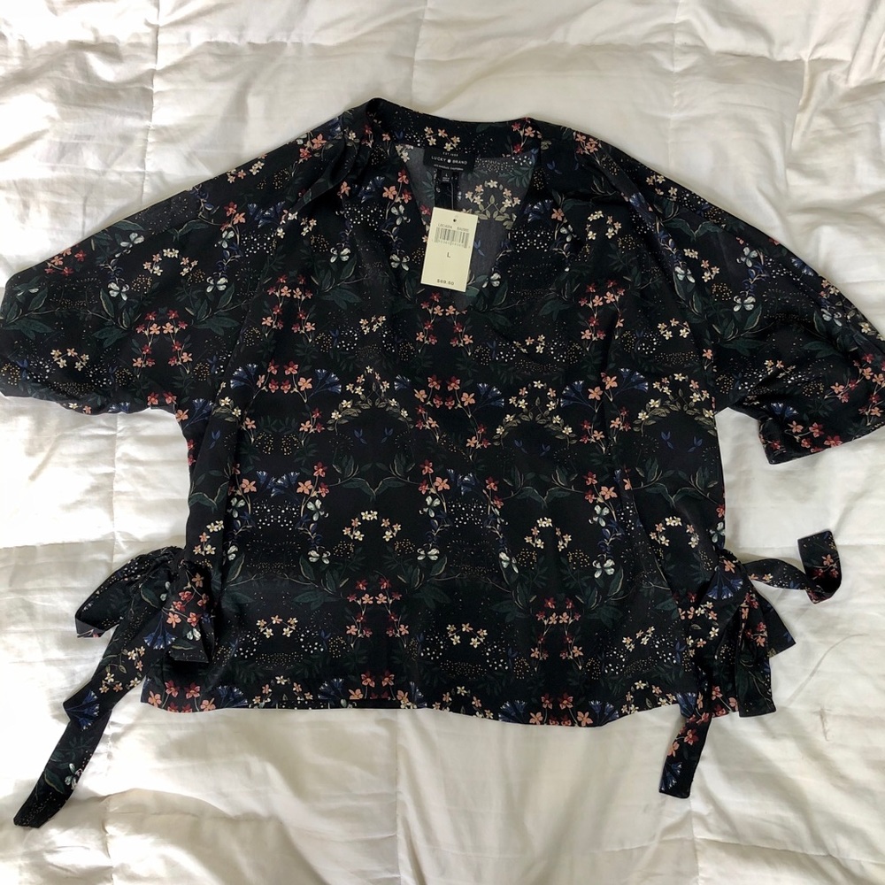 Lucky Brand Size L Floral Top